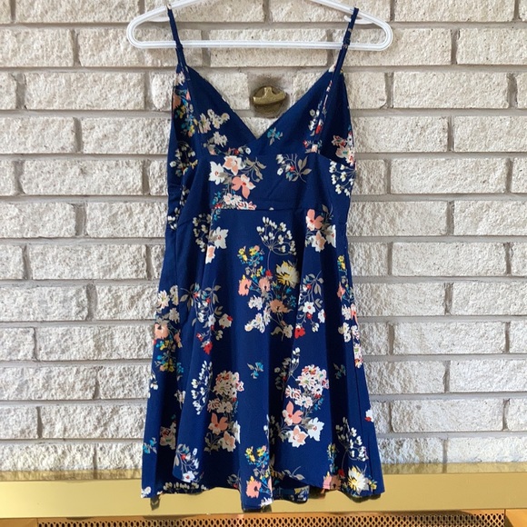 Lovely Girl Navy Floral Mini Dress - Picture 4 of 4